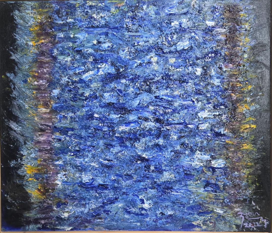 정미숙, 〈밤바다〉, 유화·커피찌꺼기, 53x45.5cm — 수평선 없이 화면을 가득 채운 짙은 청색 물결